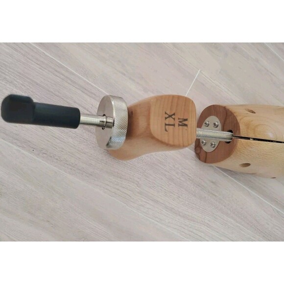 FootFitter Professional Shoe Stretcher Pair Mens M/Xl Plugs For Holes Not Includ - Picture 5 of 13